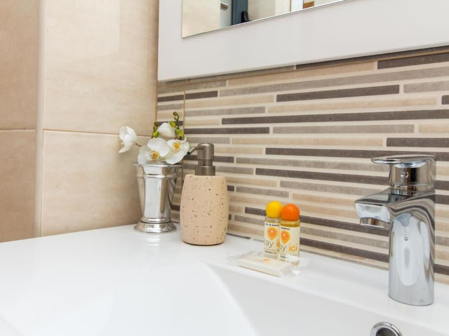 Magnolia O House - Pool View & Privat Garden & Garage Βίλα Αλμπουφέιρα Εξωτερικό φωτογραφία
